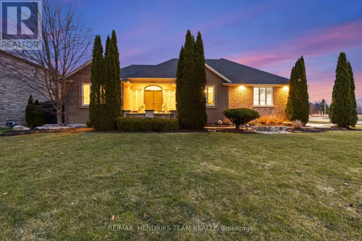 8152 WESTMINSTER DRIVE, Niagara Falls (Mt. Carmel), Ontario L2H2Y8