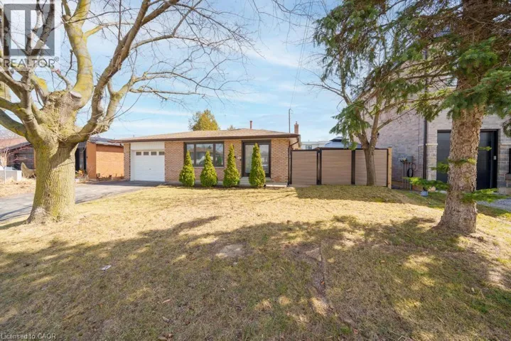 19 GLEN FOREST Drive, Hamilton, Ontario L8K5V7