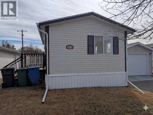 211 Railway AvenueClose, Coaldale, Alberta T1M0A8