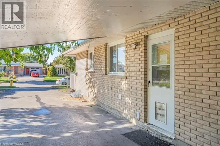 146 APPALACHIAN Crescent Unit# Lower, Kitchener, Ontario N2E1A4