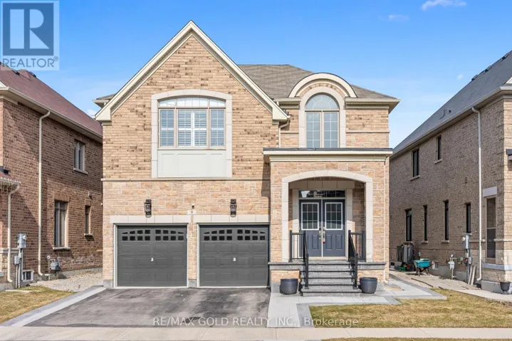 9 FRINGETREE ROAD, Brampton (Sandringham-Wellington North), Ontario L6R0B6