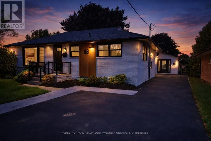 88 WOODHAVEN ROAD, Kitchener, Ontario N2C1V1