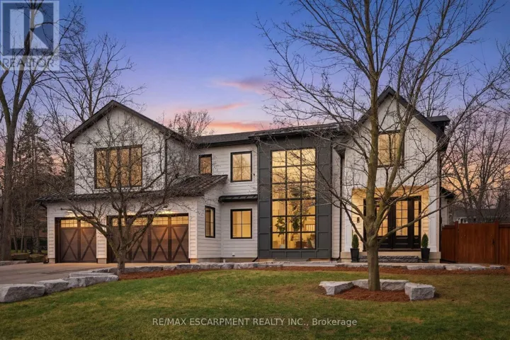 136 ROCKCLIFFE ROAD, Hamilton (Waterdown), Ontario L9H7H3