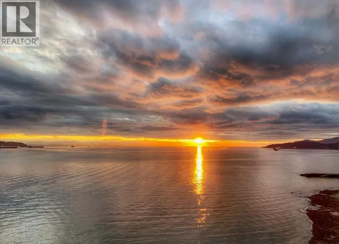 1201 2288 BELLEVUE AVENUE, West Vancouver, British Columbia V7V1C6