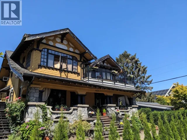 1631 DUNBAR STREET, Vancouver, British Columbia V6R3L7