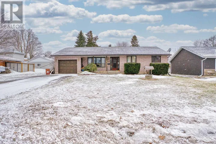 520 VICTORIA STREET, Minto, Ontario N0G2P0