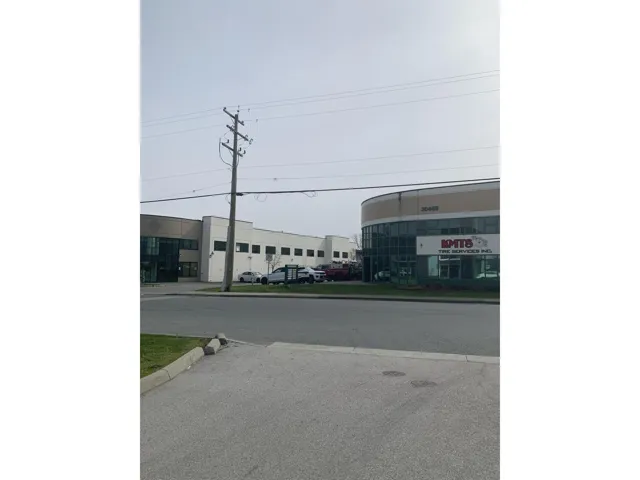 104 30468 GREAT NORTHERN AVENUE, Abbotsford, British Columbia V2T6H4