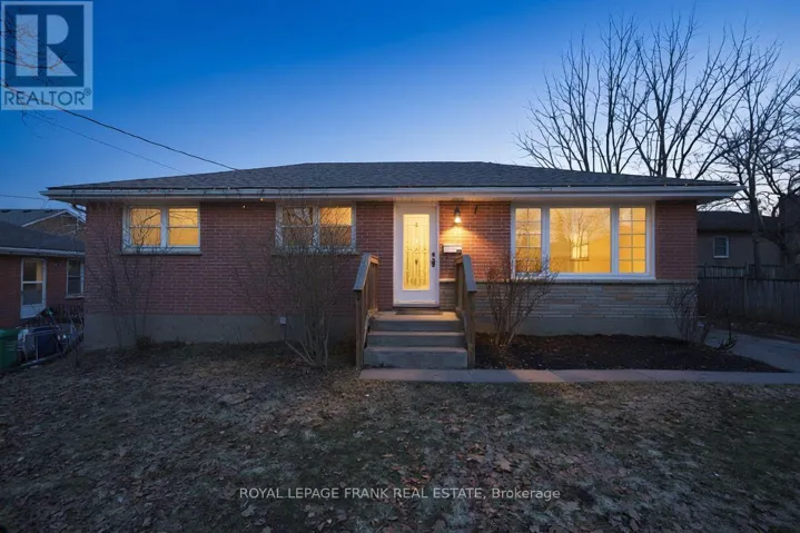 808 AYLMER STREET N, Peterborough (Northcrest Ward 5), Ontario K9H3Y4