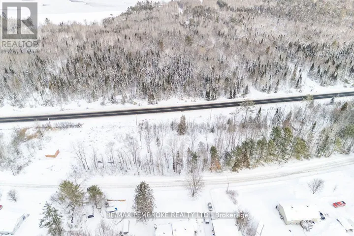 88 LANCE ROAD, Laurentian Hills, Ontario K0J1P0