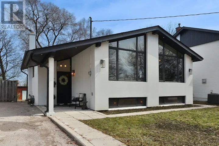 75 RANGOON ROAD, Toronto (Eringate-Centennial-West Deane), Ontario M9C4N8