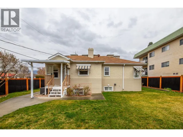 479 WINNIPEG Street, Penticton, British Columbia V2A5M7