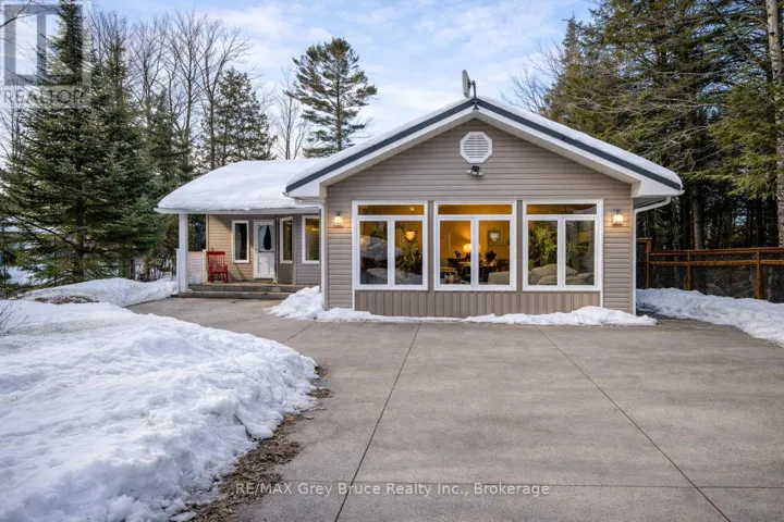 612 YORK AVENUE, South Bruce Peninsula, Ontario N0H2G0