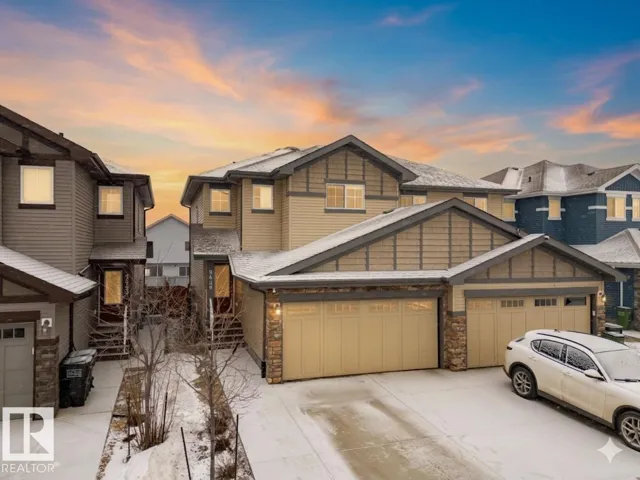 9439 209 ST NW, Edmonton, Alberta T5T7J5