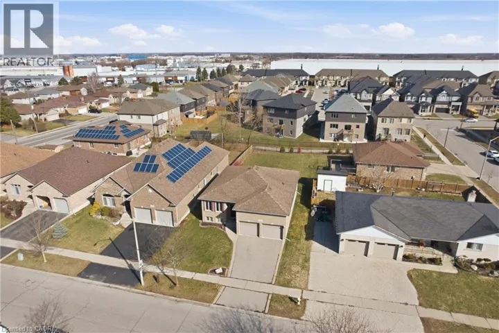 9 PACE Avenue, Brantford, Ontario N3S7V4