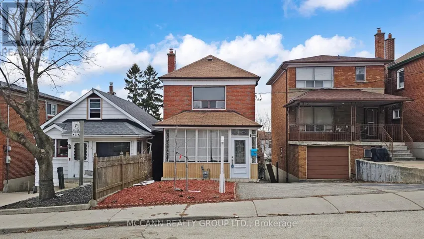 496 NORTHCLIFFE BOULEVARD N, Toronto (Oakwood Village), Ontario M6E3L5