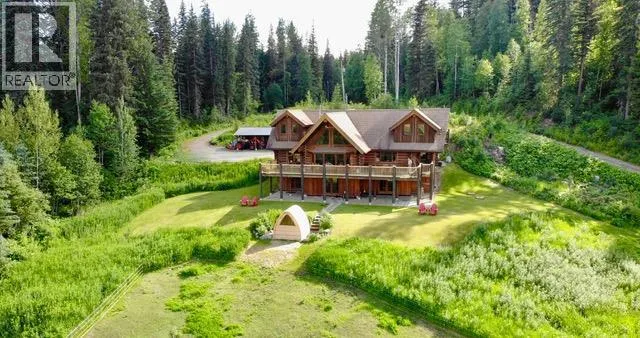 6584 Corral Road, Clearwater, British Columbia V0E1N1