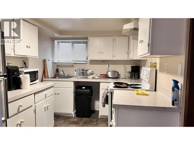 1250 E KING EDWARD AVENUE, Vancouver, British Columbia V5V2G4