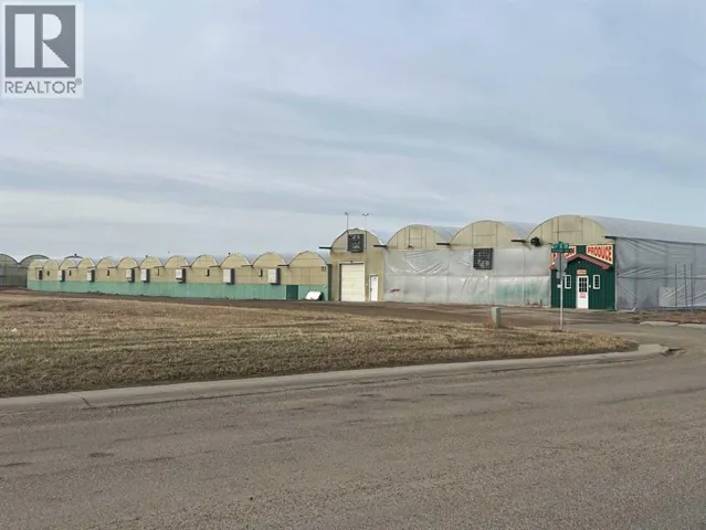 8 6 Street SW, Redcliff, Alberta T0J2P0