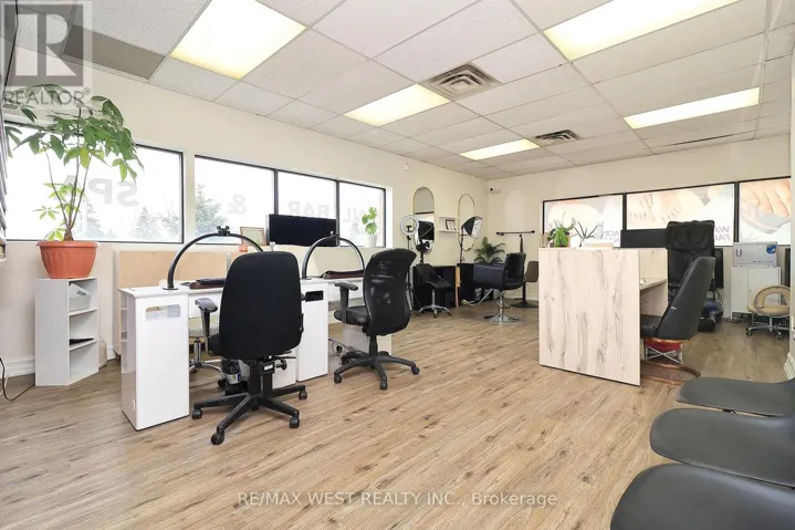 3702 KINGSTON ROAD, Toronto (Scarborough Village), Ontario M1J3H3