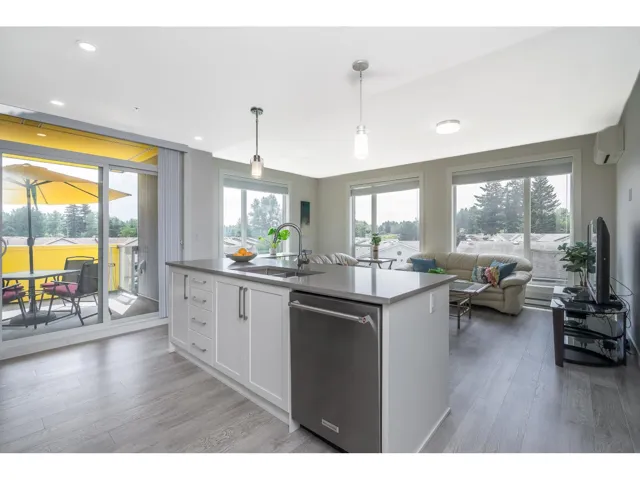 307 2555 WARE STREET, Abbotsford, British Columbia V2S0J4