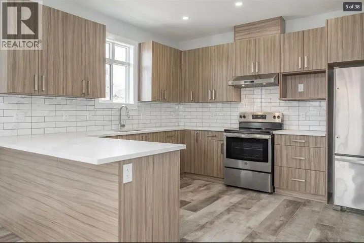 1046 Martin Avenue Unit# 1, Kelowna, British Columbia V1Y6V5