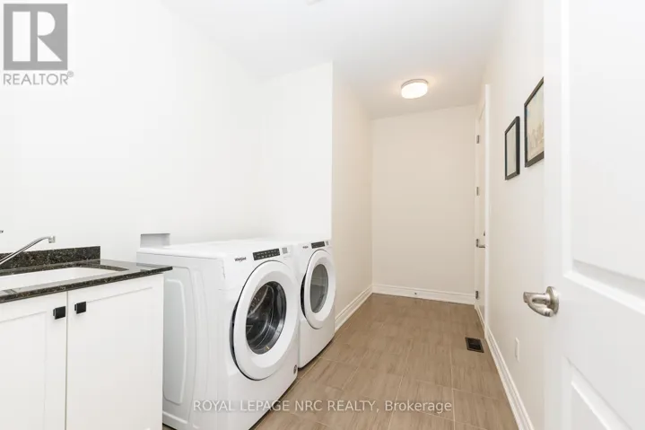 68 PARADISE GROVE, Niagara-on-the-Lake (Virgil), Ontario L0S1T0