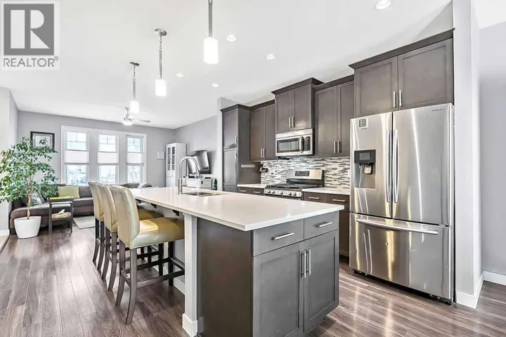 147 River Heights Drive, Cochrane, Alberta T4C0Y1