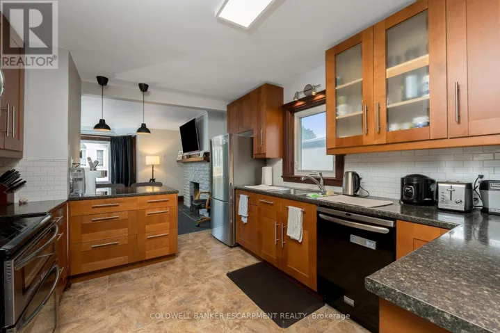 A - 20 MILL STREET E, Halton Hills (AC Acton), Ontario L7J1G9