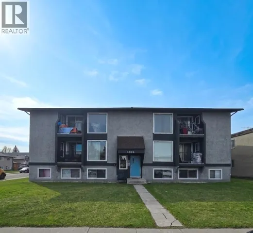 4503 73 Street NW, Calgary, Alberta T3B2M3