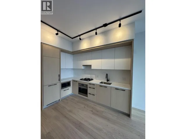 55X 5189 EARLES STREET, Vancouver, British Columbia V5R5H4