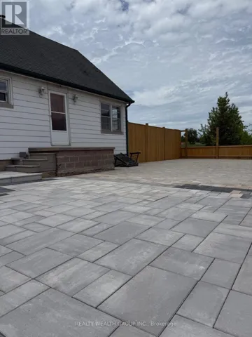 12190 WARDEN AVENUE, Whitchurch-Stouffville, Ontario L4A2K1
