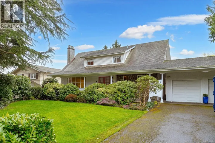2615 Arbutus Rd, Saanich, British Columbia V8N1W4