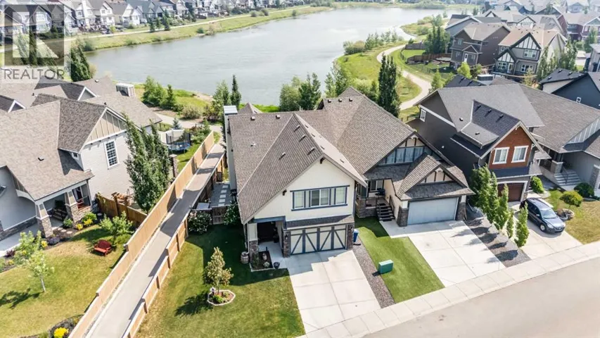 311 Reunion Green NW, Airdrie, Alberta T4B3W4