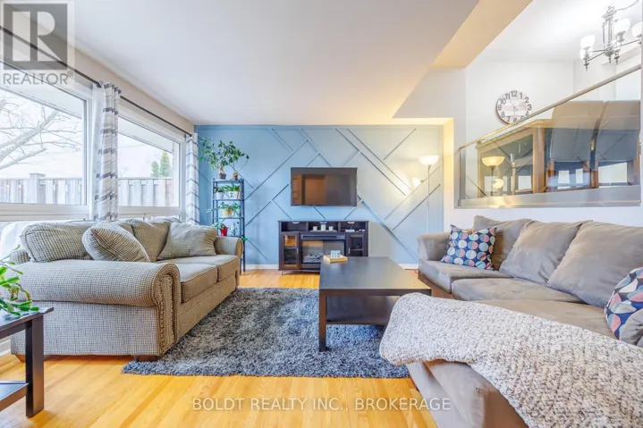 101 - 5 WOODLAWN COURT, Grimsby (Grimsby Beach), Ontario L3M3T4