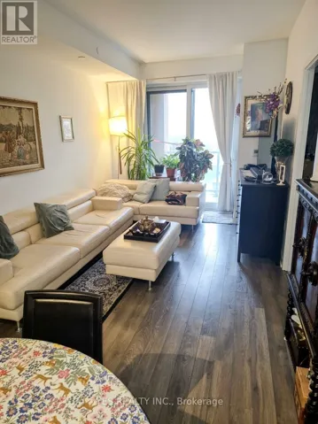 100 EAGLE ROCK WAY, Vaughan, Ontario L6A5B9
