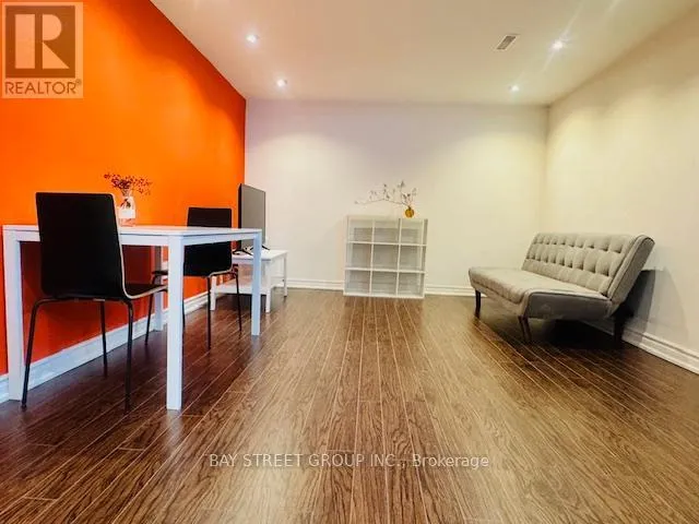 34 FRASER STREET, Markham (Aileen-Willowbrook), Ontario L3T5H6