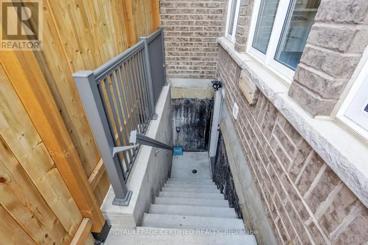 19 ROSEBRUGH AVENUE, Cambridge, Ontario N3H5L5