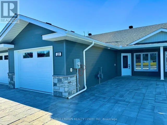 22 GOLF STREET, Kapuskasing, Ontario P5N3J6