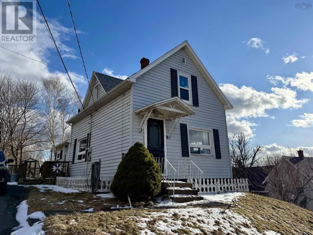 6 Chestnut Street, Trenton, Nova Scotia B0K1X0