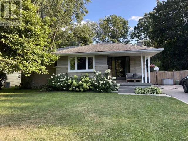 21 STRATHCONA DRIVE, London East (East O), Ontario N5W1P7