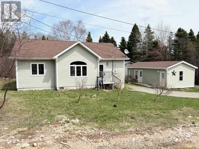 14 Norman's Road, Gambo, Newfoundland & Labrador A0G1T0