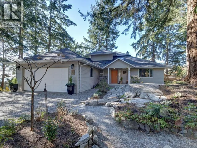 9291 TRUMAN ROAD, Halfmoon Bay, British Columbia V7Z1B5