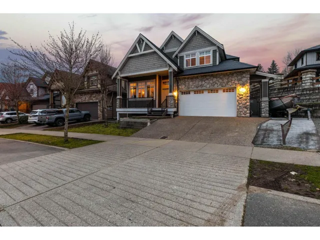 2355 MERLOT BOULEVARD, Abbotsford, British Columbia V4X0A6
