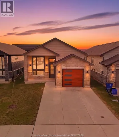 106 IRONWOOD TRAIL, Chatham, Ontario N7M0T3