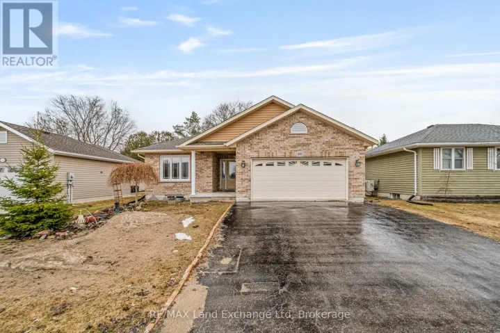 401 CARLING TERRACE, North Huron (Wingham), Ontario N0G2W0