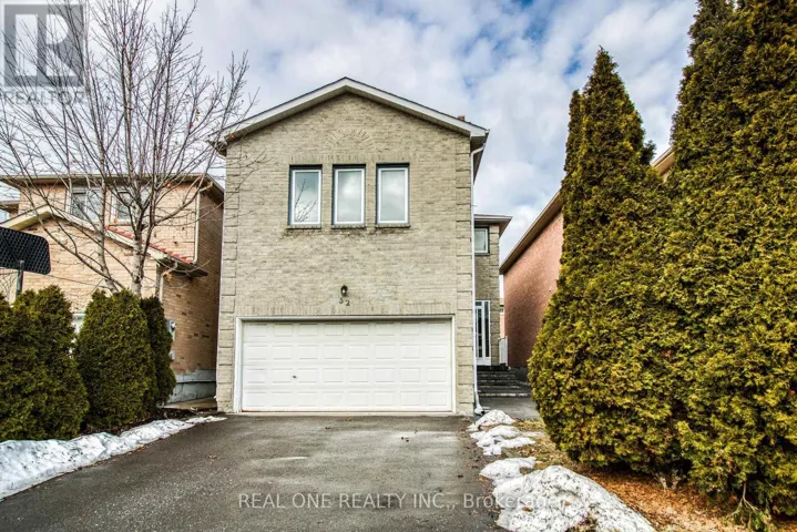 32 CHARLTON AVENUE, Vaughan (Brownridge), Ontario L4J6W3