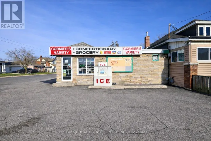 257 MURRAY STREET, Brantford, Ontario N3S5S4