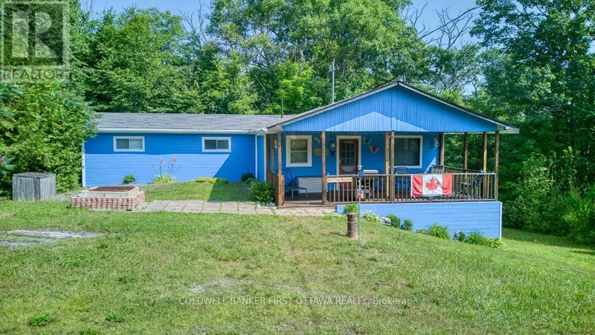 1036 ROSSLAND DRIVE, Frontenac (Frontenac Centre), Ontario K0H1B0