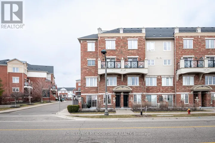 10 - 51 HAYS BOULEVARD, Oakville (RO River Oaks), Ontario L6H0J1