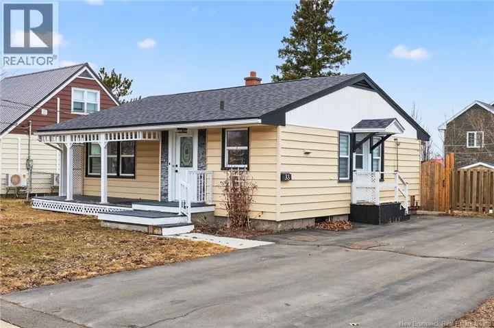 33 Hows Crescent, Moncton, New Brunswick E1E1S9
